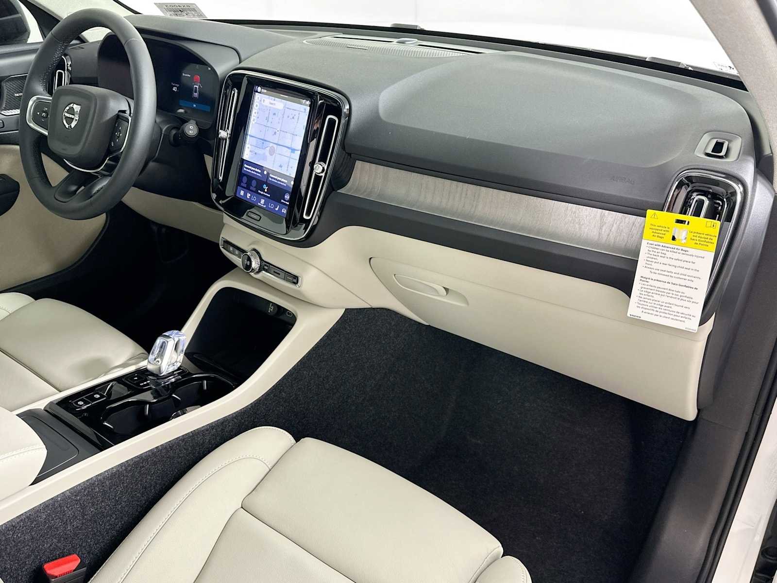 New 2026 Volvo XC40 B5 Ultra w/ Climate Package image 28