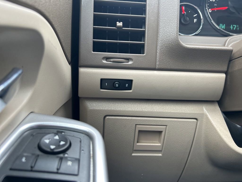 Used 2010 Jeep Liberty Limited w/ Comfort/Convenience Group AWD/4WD image 31