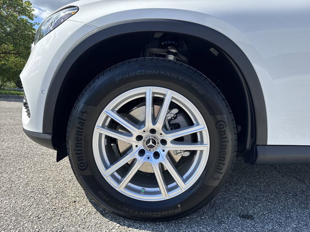 Certified 2025 Mercedes-Benz GLC 300 300 image 8