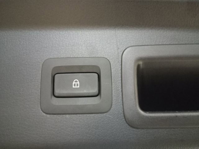 Used 2024 MAZDA CX-30 AWD 2.5 S w/ Select Sport Pkg image 9