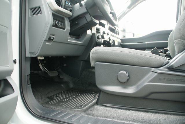 New 2026 Ford F250 XL image 18