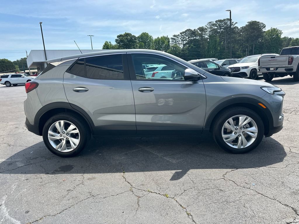 Used 2024 Buick Encore GX Preferred w/ Comfort Package FWD image 5