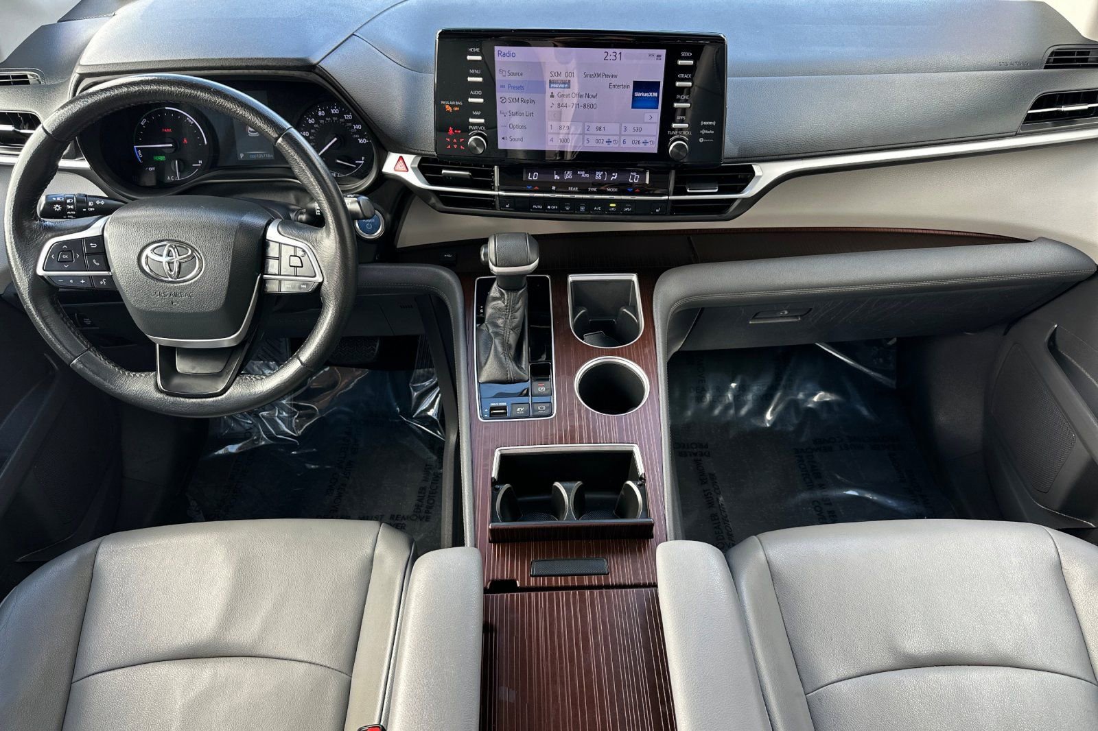 Certified 2022 Toyota Sienna XLE image 14