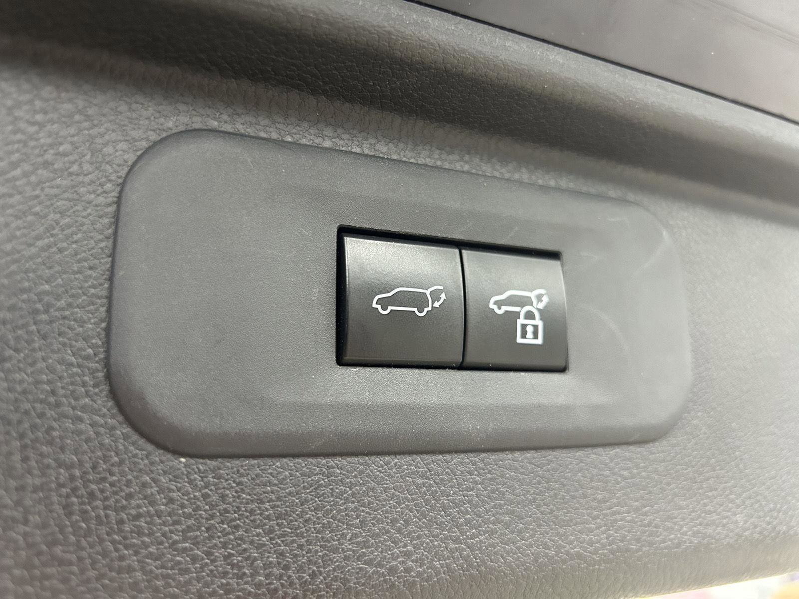 Used 2024 Toyota Grand Highlander Limited image 8