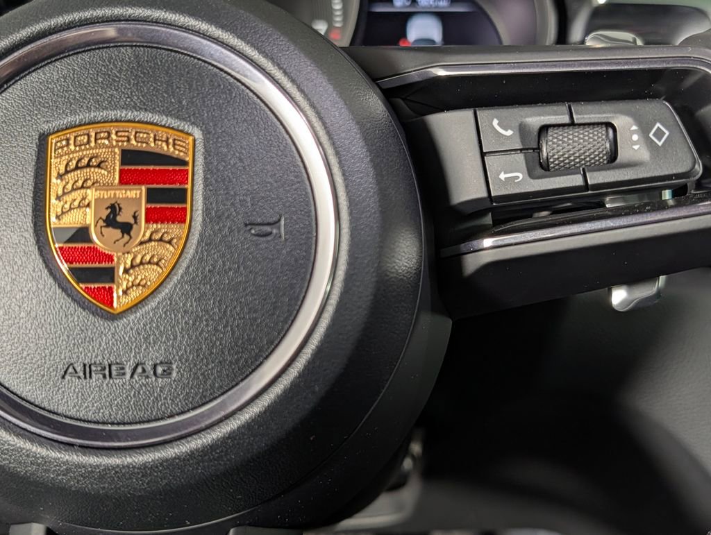 New 2026 Porsche Macan image 39