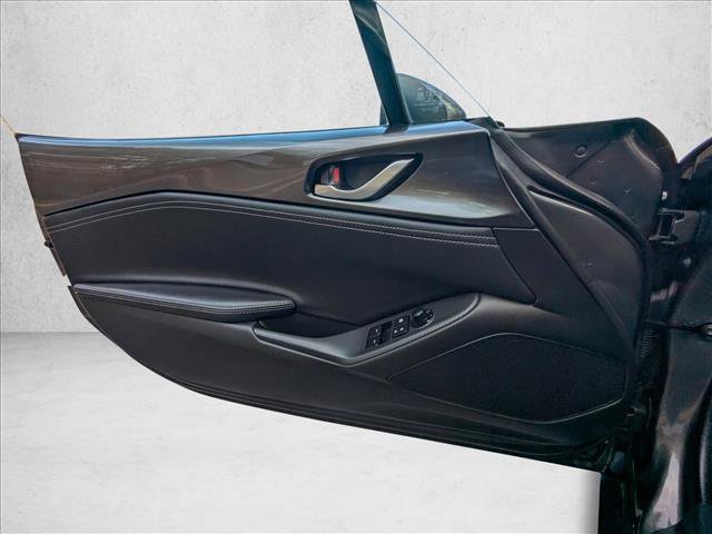 Used 2023 MAZDA MX-5 Miata Grand Touring w/ Weather Package image 11