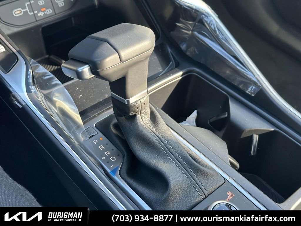 Certified 2025 Kia Sorento S w/ Panoramic Sunroof Package image 7