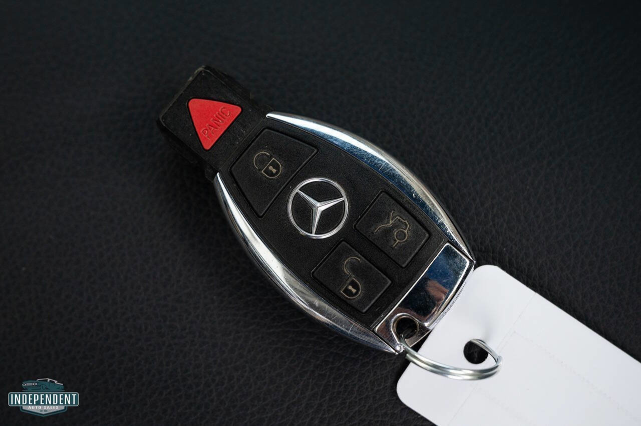 Used 2013 Mercedes-Benz SLK 250 image 23