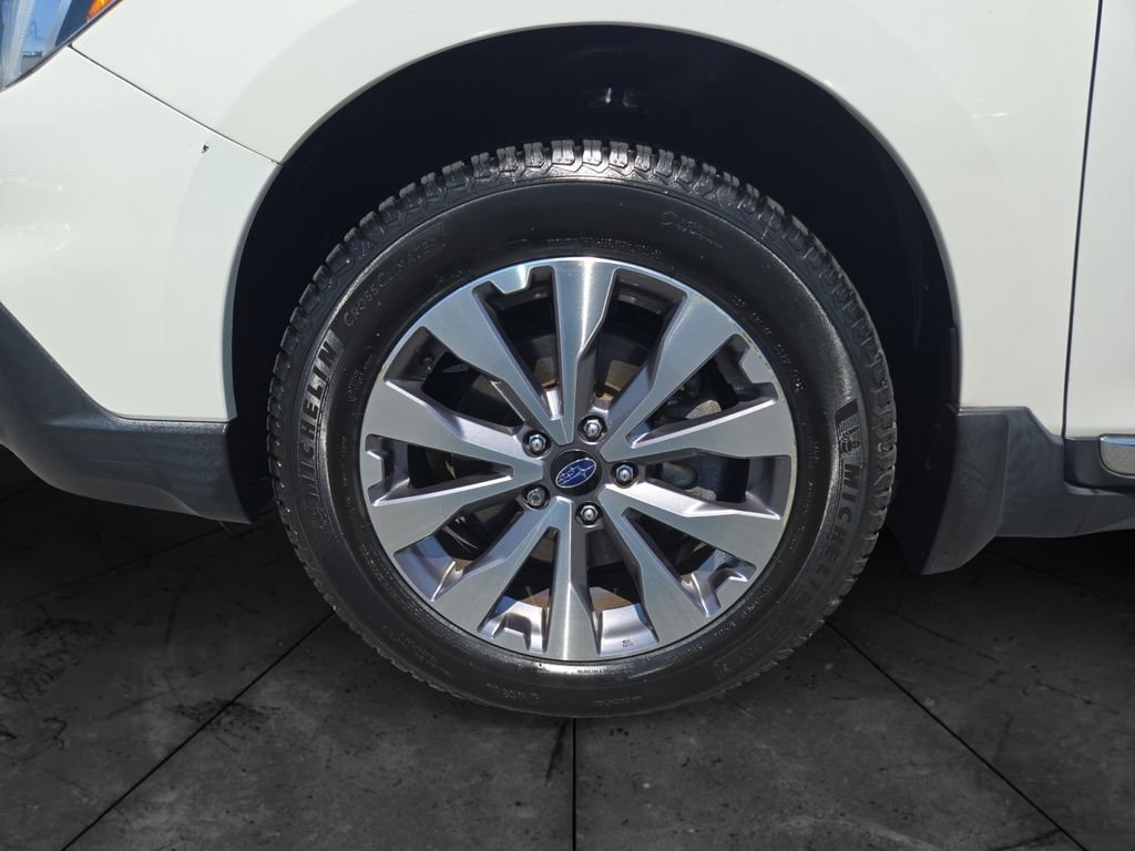 Used 2017 Subaru Outback 3.6R Touring w/ Popular Package #5A image 14