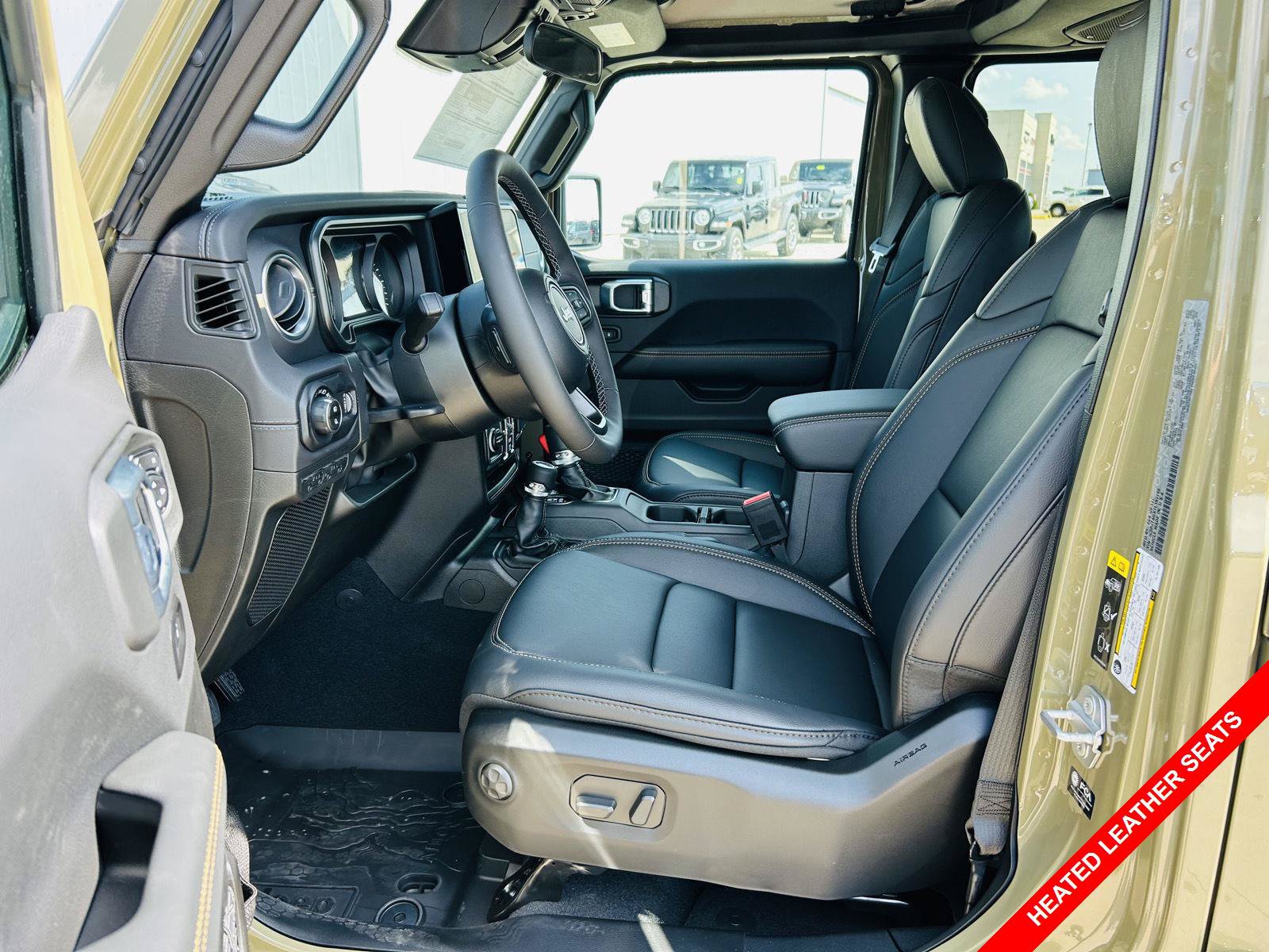 New 2026 Jeep Gladiator Sport AWD/4WD image 3