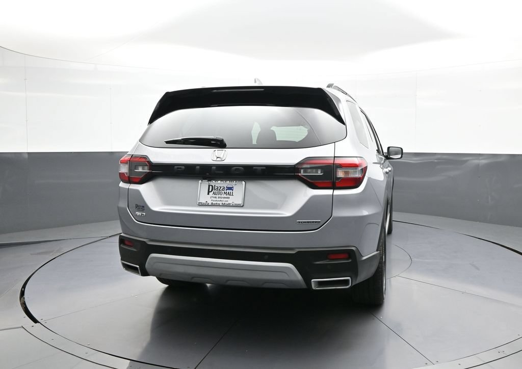 Certified 2023 Honda Pilot Touring image 5