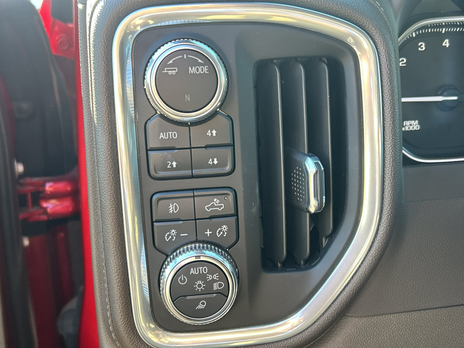 Used 2022 GMC Sierra 1500 SLT w/ SLT Premium Plus Package AWD/4WD image 17
