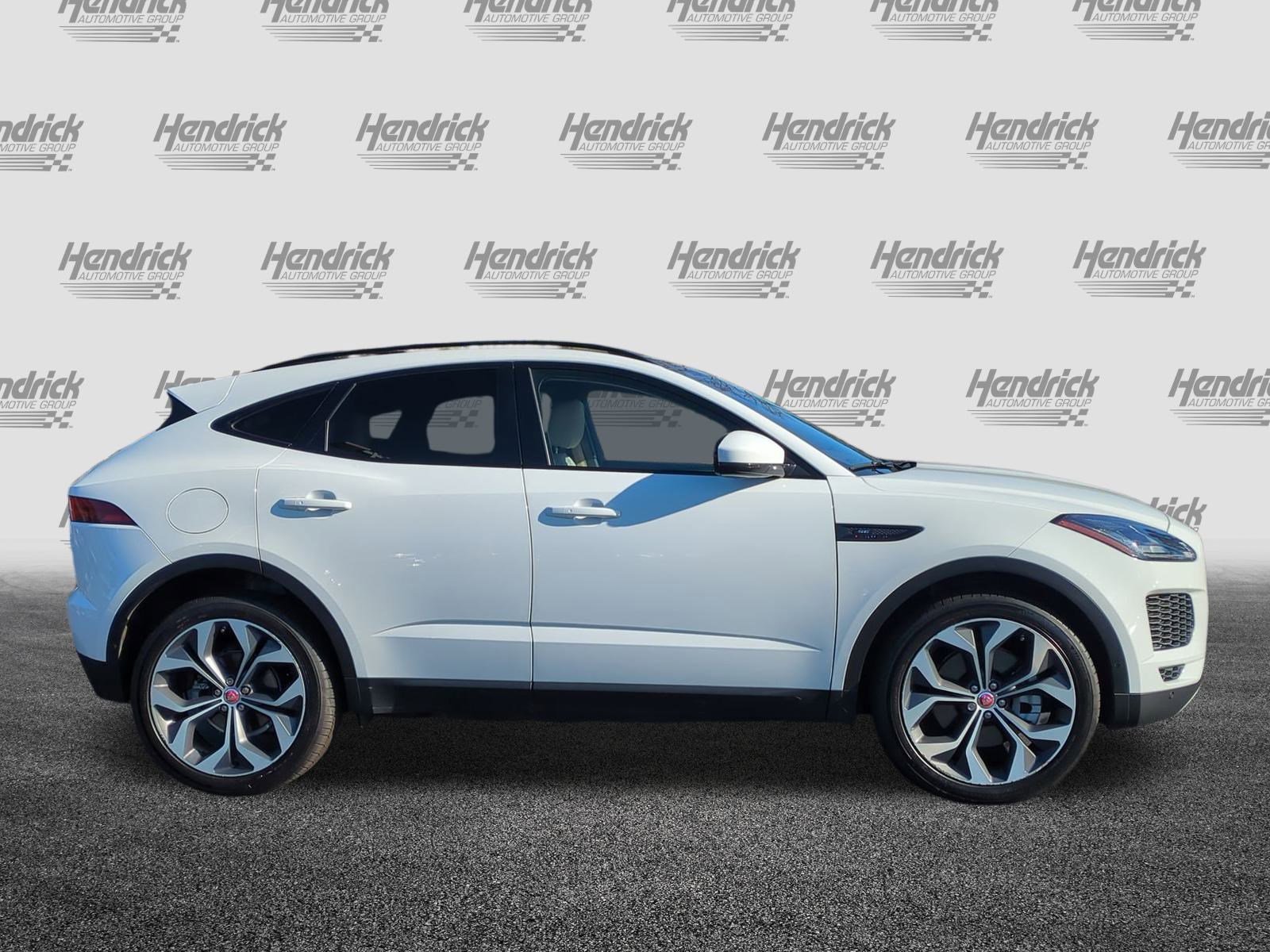 Used 2020 Jaguar E-PACE SE image 11