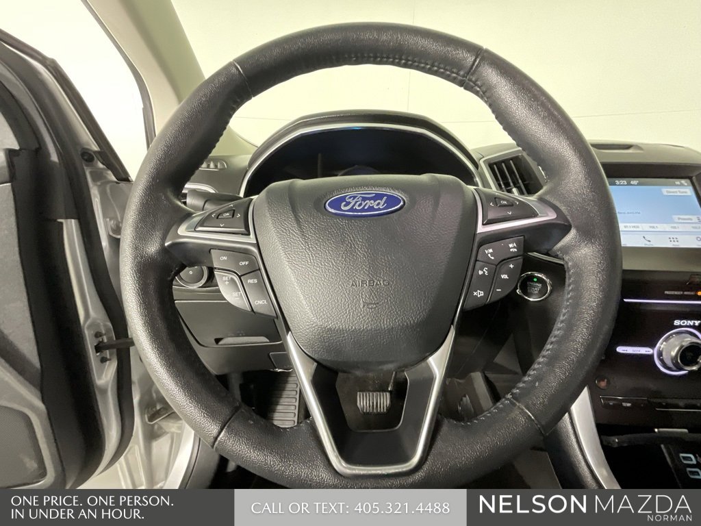 Used 2018 Ford Edge Titanium image 45