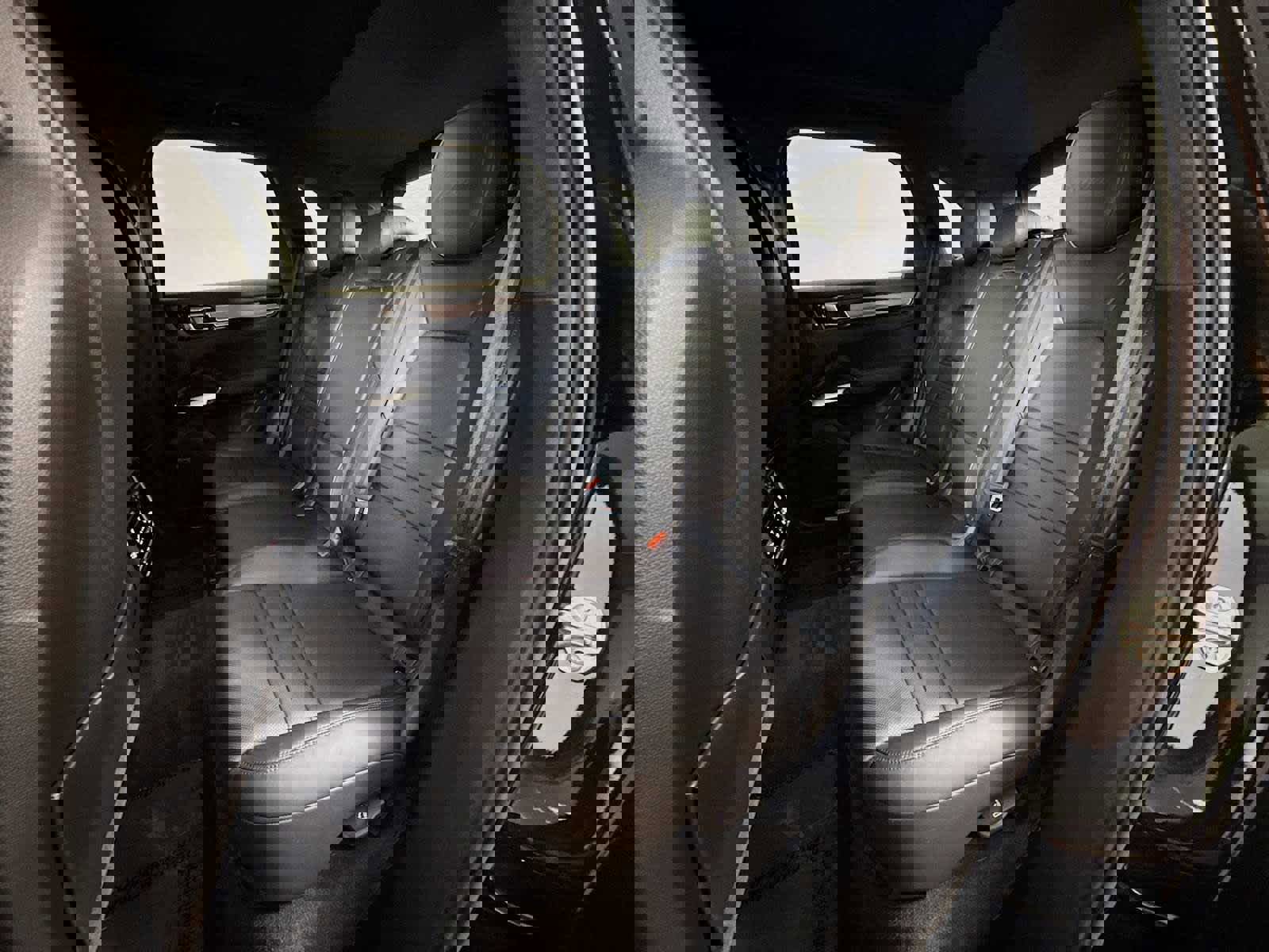 Used 2023 Porsche Cayenne Turbo S image 18