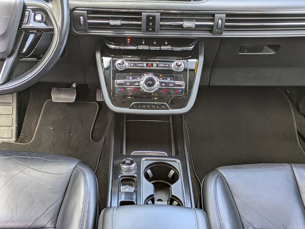 Used 2021 Lincoln Corsair FWD w/ Premium Package image 20