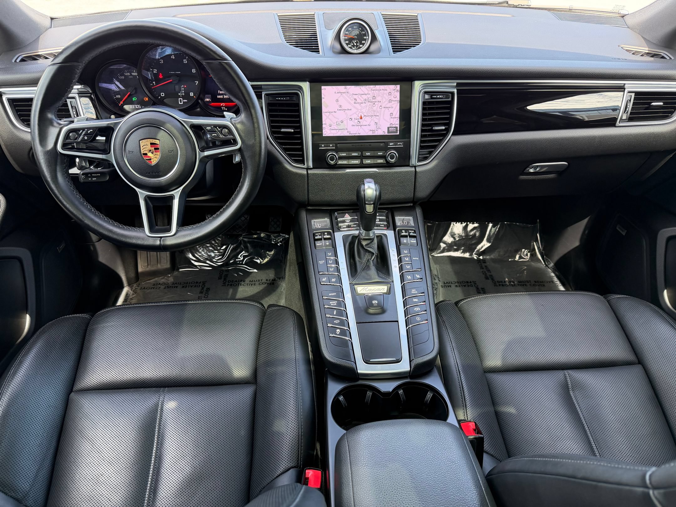 Used 2018 Porsche Macan Sport Edition AWD/4WD image 14
