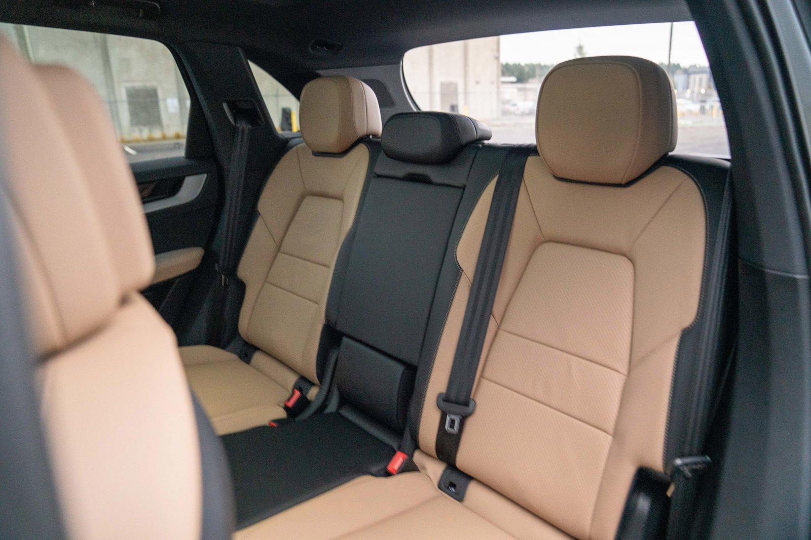 Certified 2026 Porsche Cayenne AWD/4WD image 22