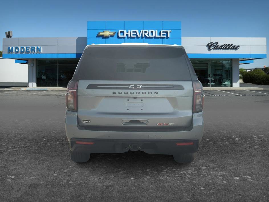 Used 2024 Chevrolet Suburban RST RWD image 4