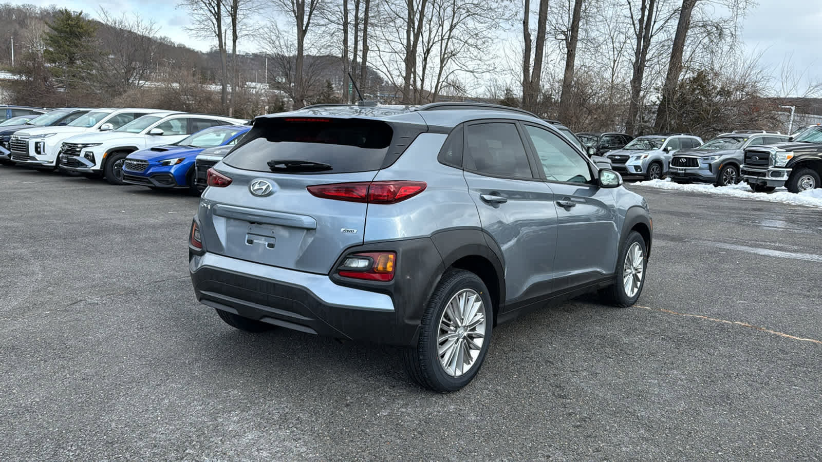 Used 2021 Hyundai Kona SEL w/ Winter Weather Package image 3
