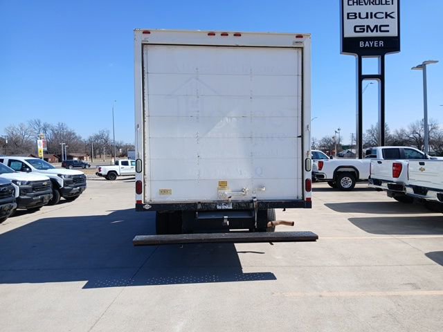 Used 2016 GMC Savana 3500 Extended image 4