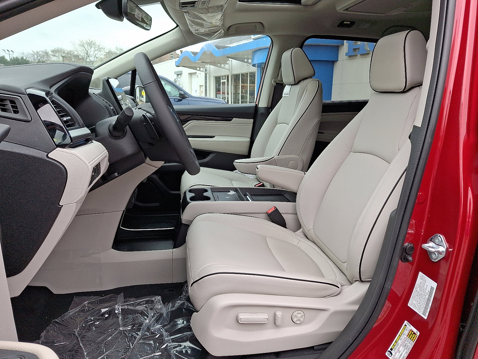 New 2026 Honda Odyssey Touring image 10