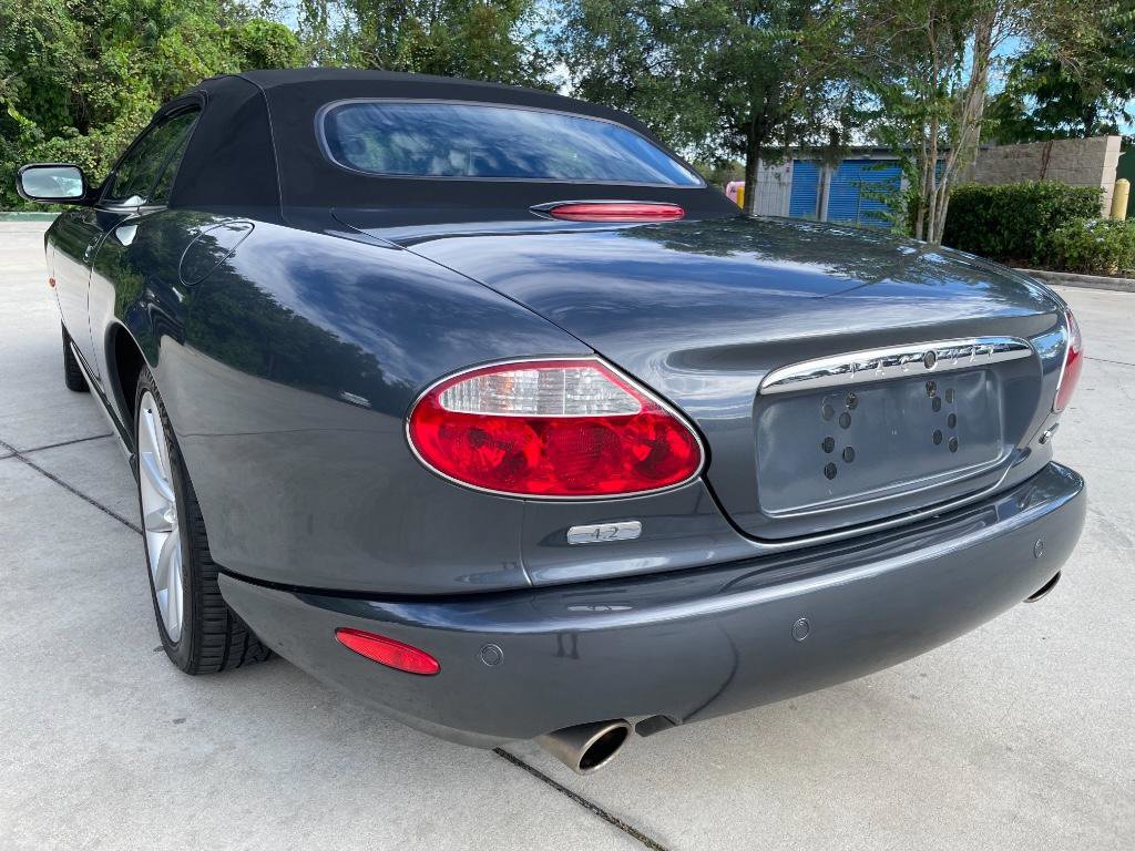 Used 2005 Jaguar XK8 Convertible image 8