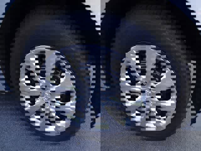 Used 2025 Toyota Corolla LE image 16