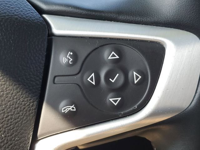 Used 2023 GMC Terrain SLT w/ Tech Package image 16