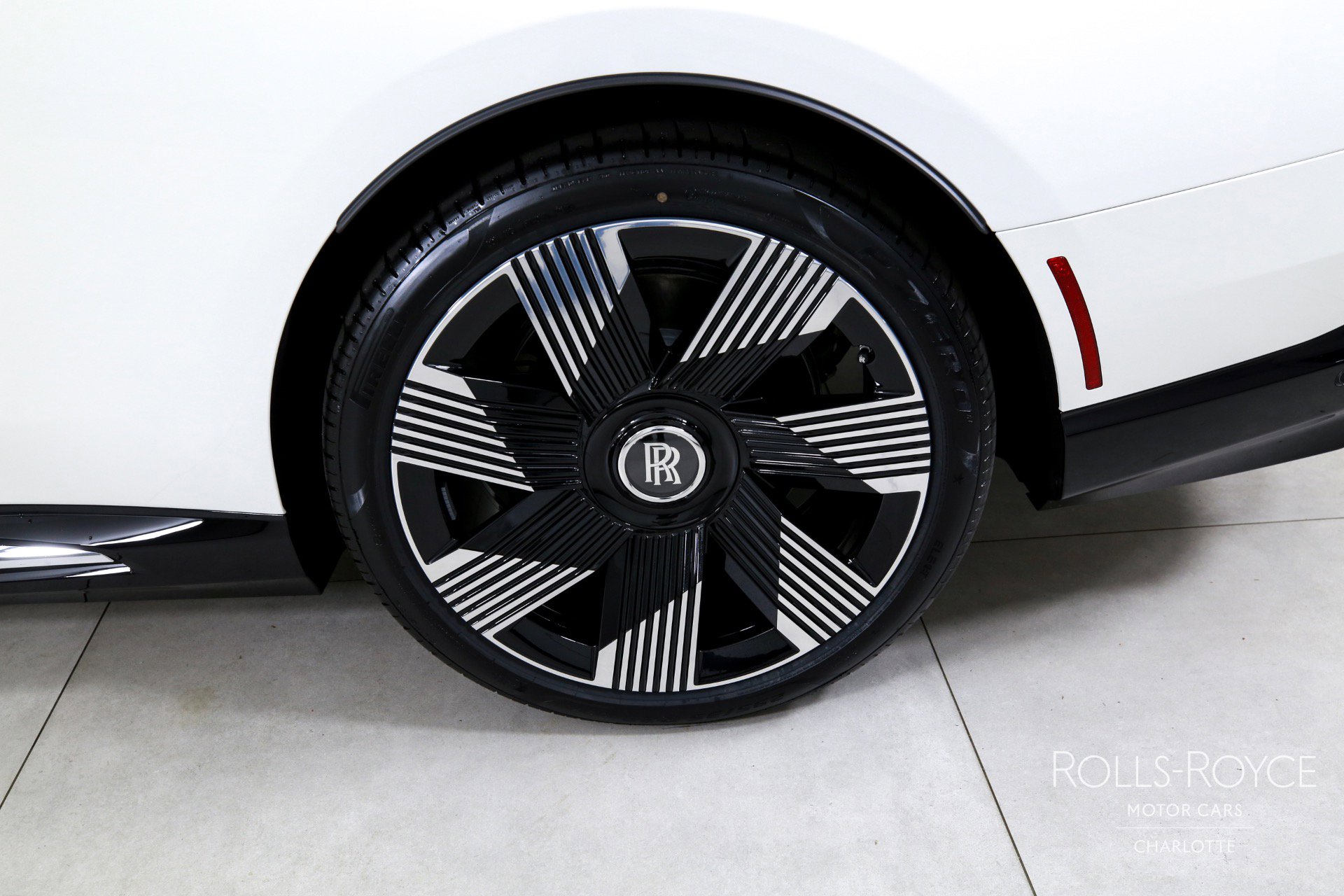 New 2025 Rolls-Royce Spectre w/ Spectre Enhancement Package AWD/4WD image 35