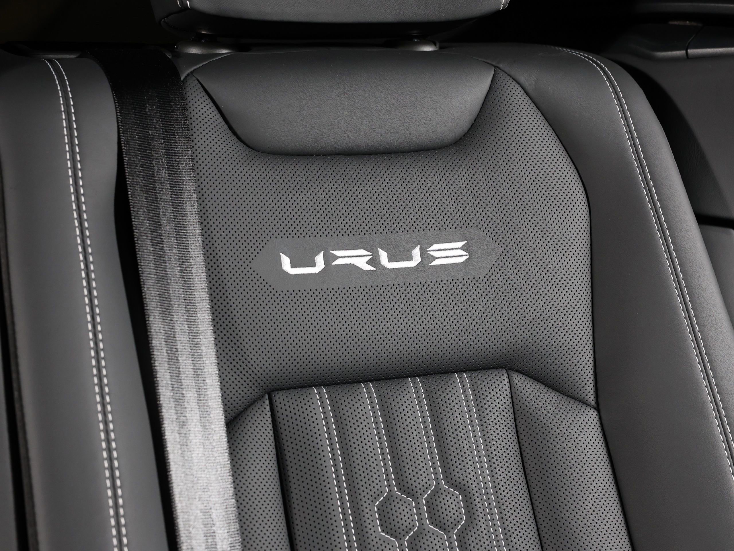 Used 2023 Lamborghini Urus Performante image 28