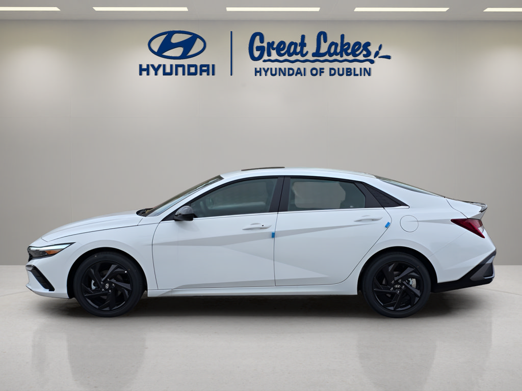 New 2026 Hyundai Elantra SEL Sport Premium FWD image 2