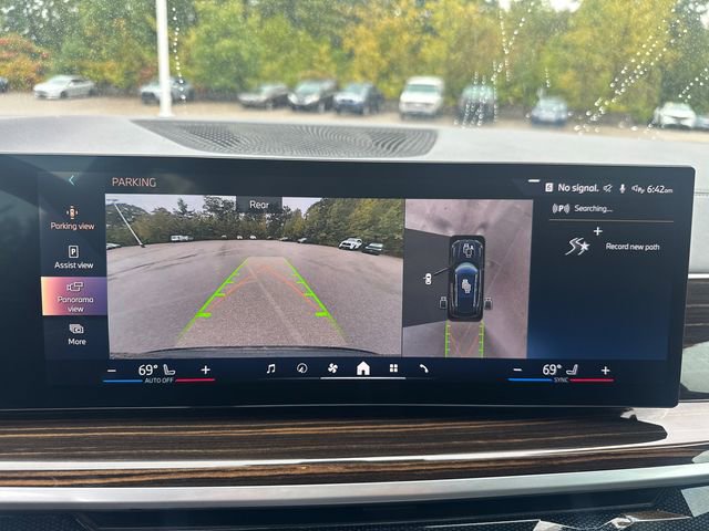 Used 2024 BMW X5 xDrive40i w/ Parking Assistance Package image 38