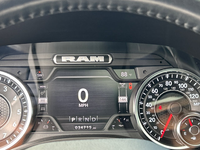 Used 2023 RAM 1500 Laramie AWD/4WD image 16