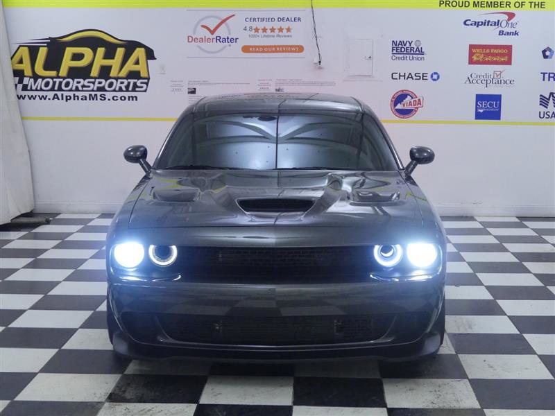 Used 2015 Dodge Challenger SRT Hellcat image 2