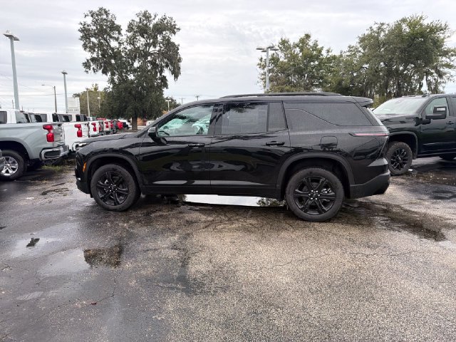 New 2027 Chevrolet Traverse LT w/ Midnight/Sport Edition FWD image 3