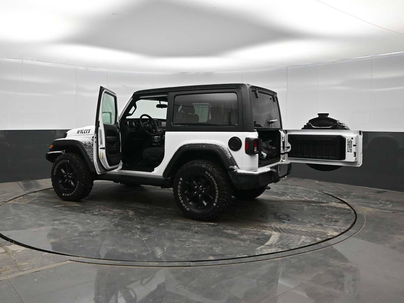 Used 2021 Jeep Wrangler Willys image 39