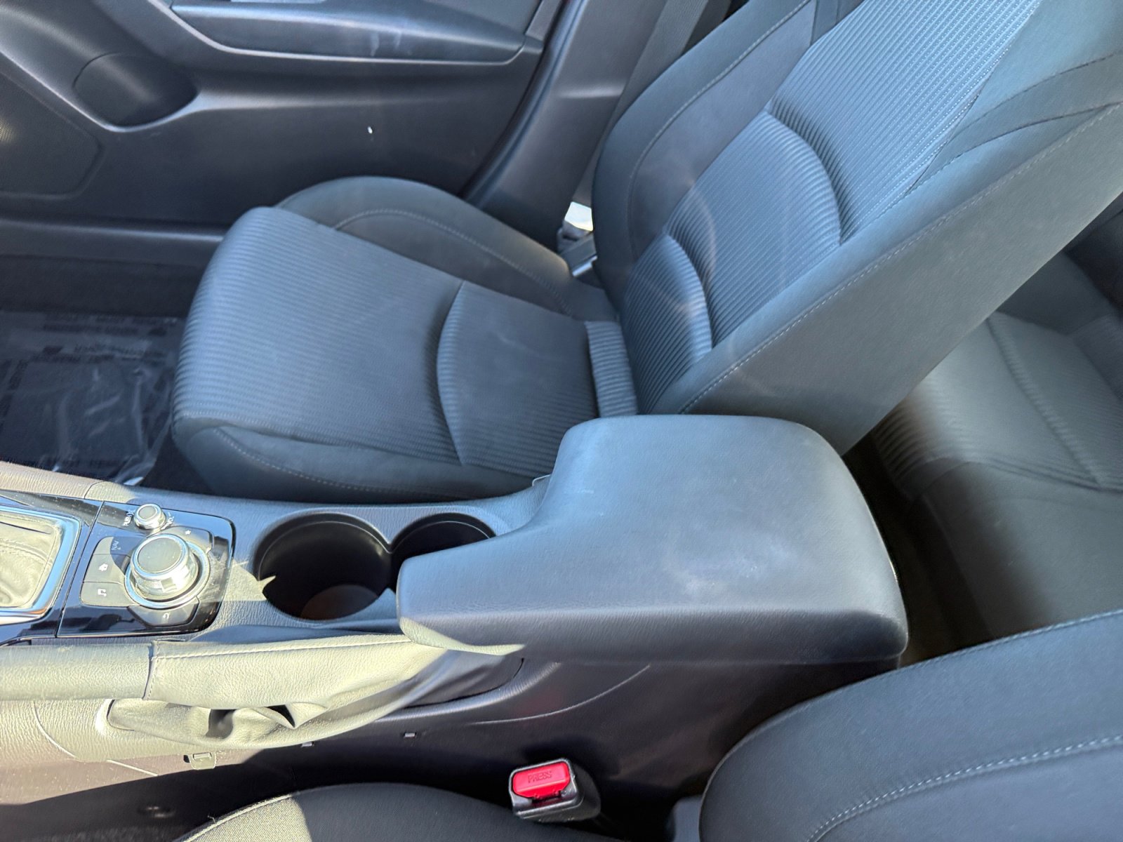 Used 2016 MAZDA MAZDA3 i Sport w/ Preferred Equipment Package image 14