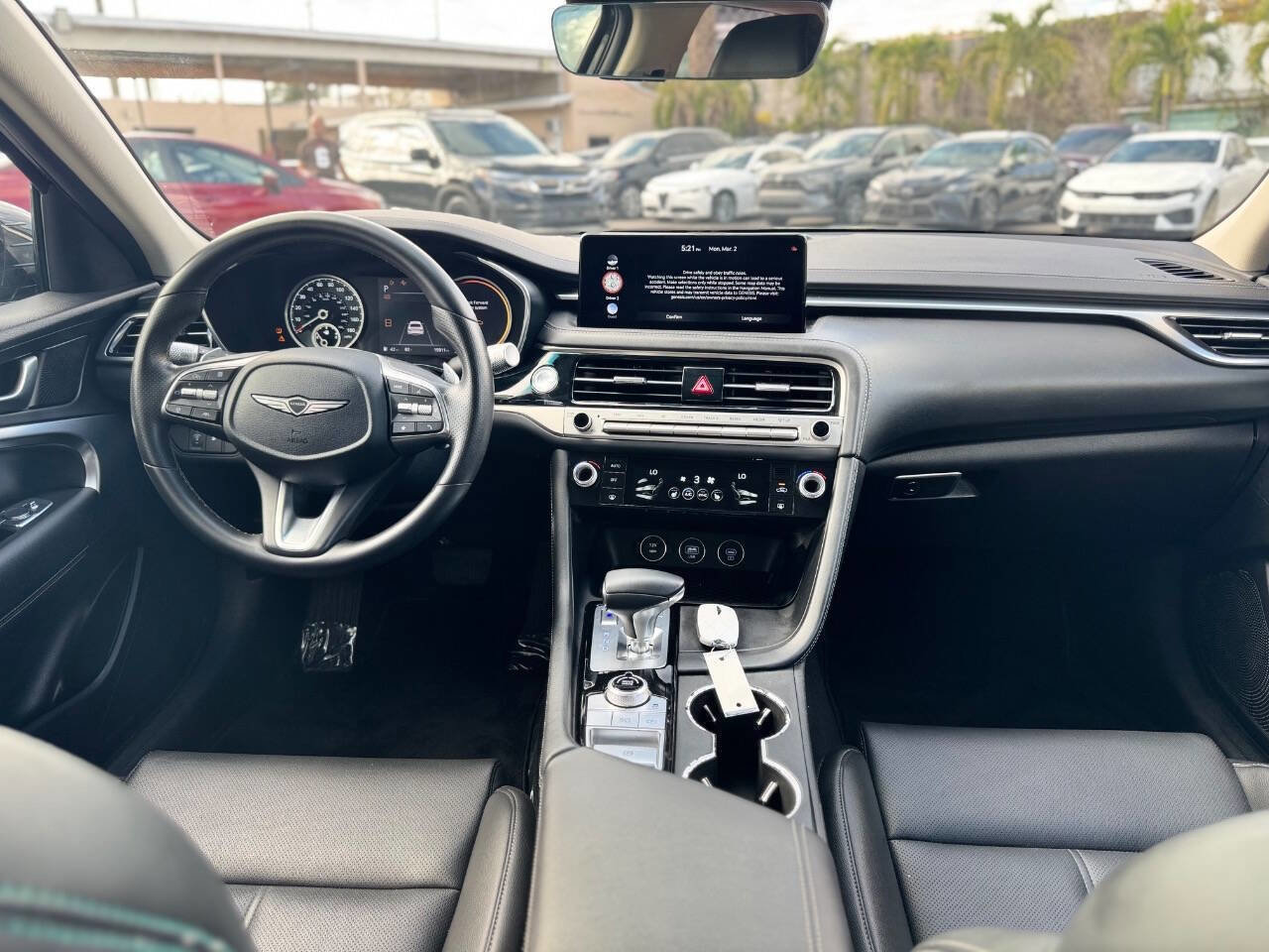 Used 2025 Genesis G70 2.5T image 17