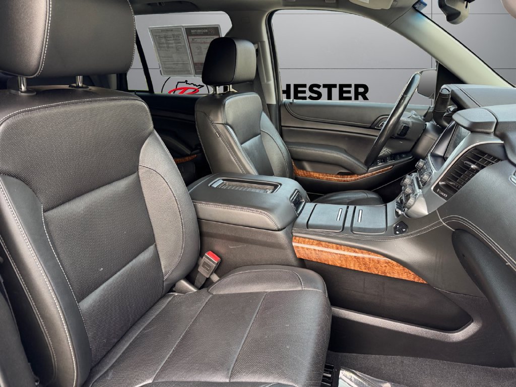 Used 2019 Chevrolet Tahoe Premier w/ RST 6.2L Performance Edition AWD/4WD image 17