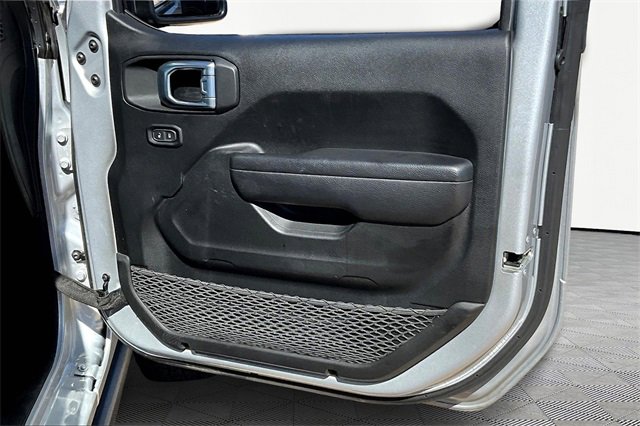 Used 2023 Jeep Wrangler Rubicon image 19