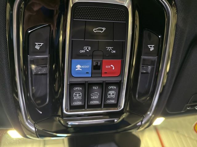 Used 2022 Jeep Grand Cherokee Overland image 20