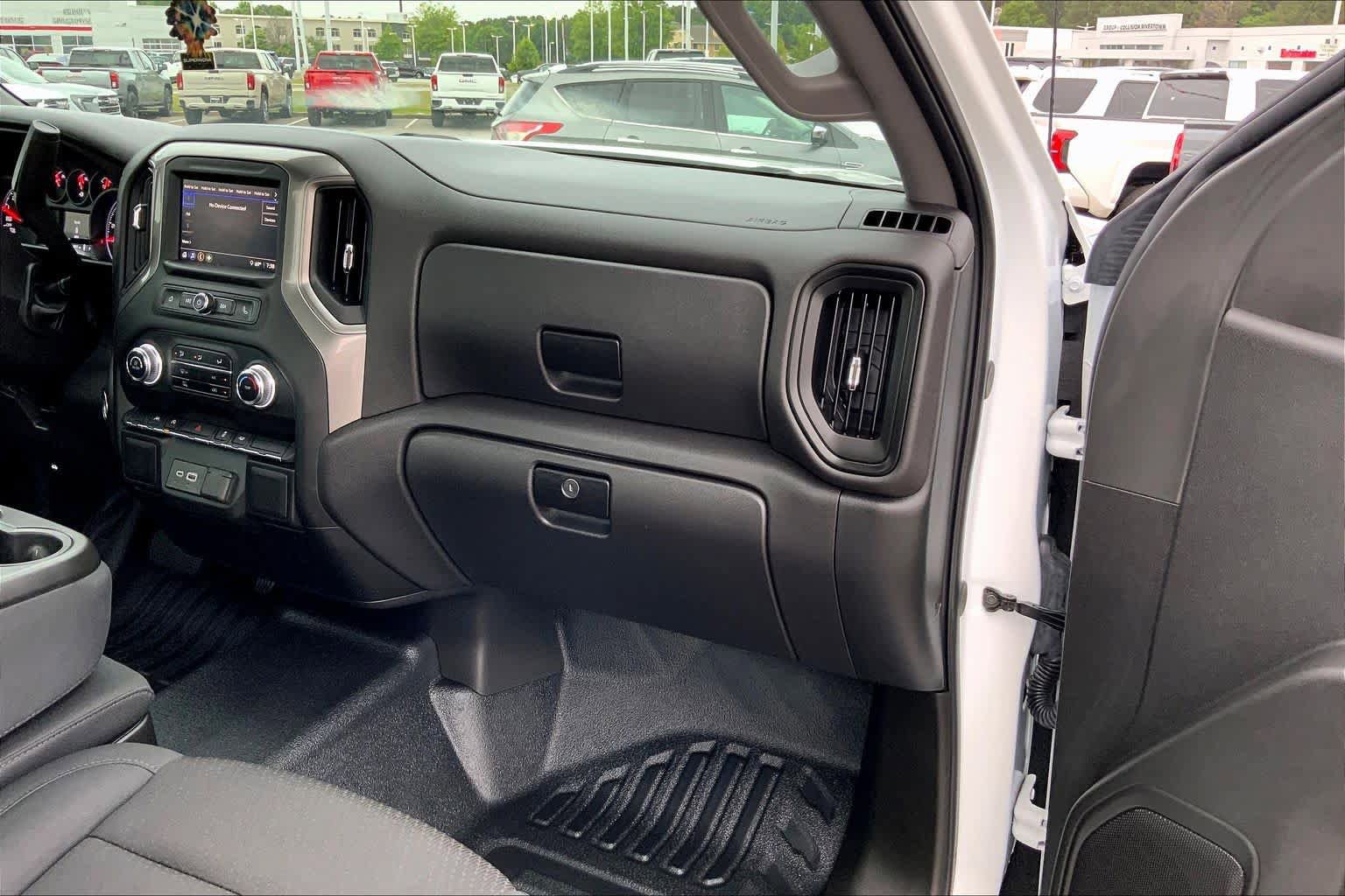Used 2025 GMC Sierra 1500 Pro w/ Trailering Package RWD image 17
