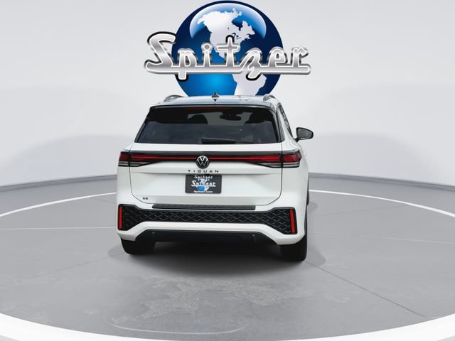 New 2026 Volkswagen Tiguan SE R-Line FWD image 3