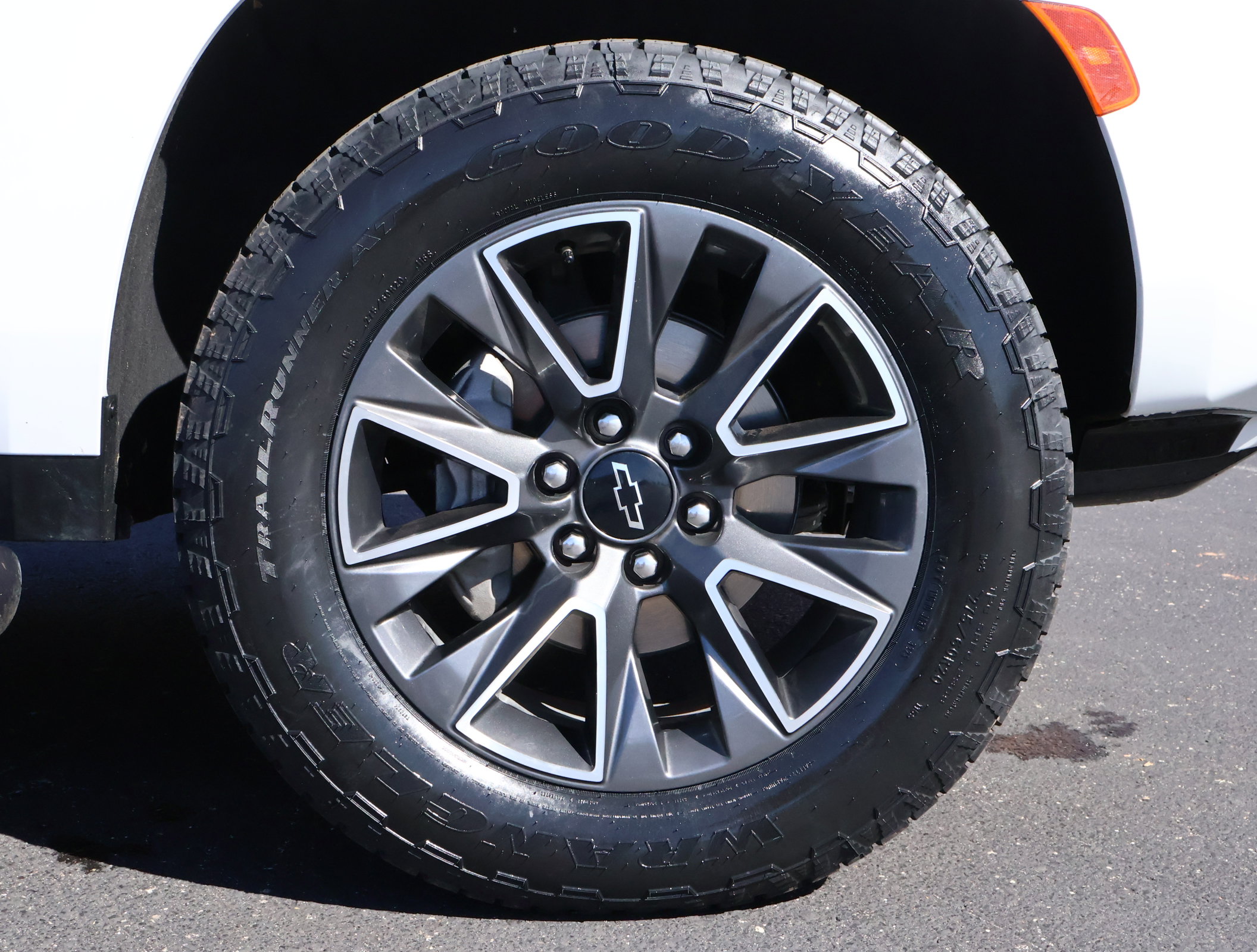 Certified 2023 Chevrolet Tahoe Z71 w/ Z71 Off-Road Package image 31