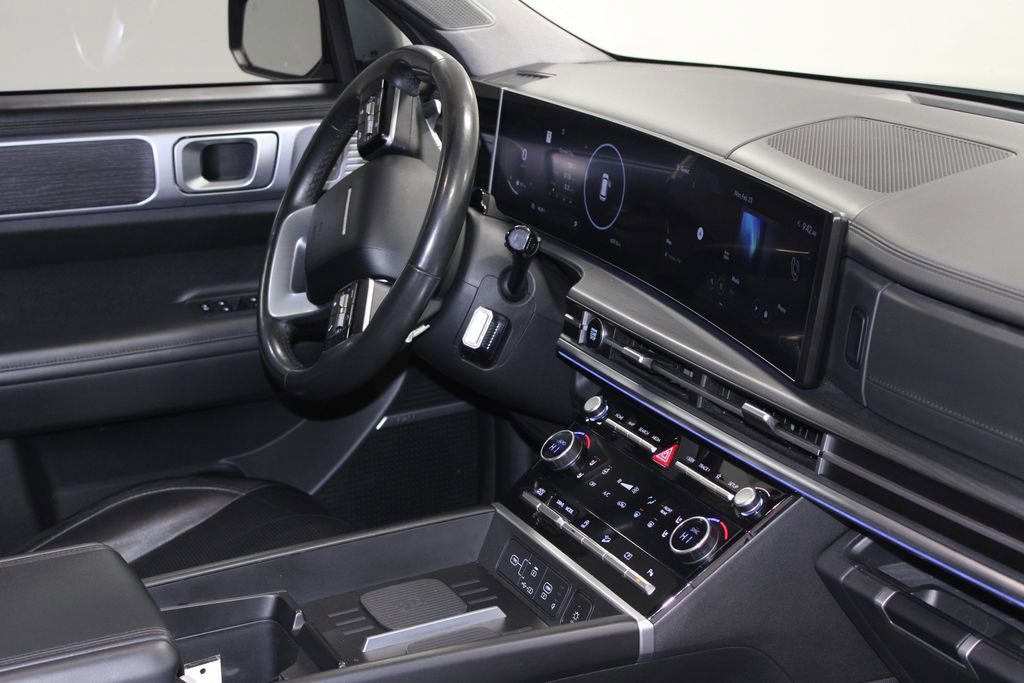 Used 2024 Hyundai Santa Fe Limited FWD image 31