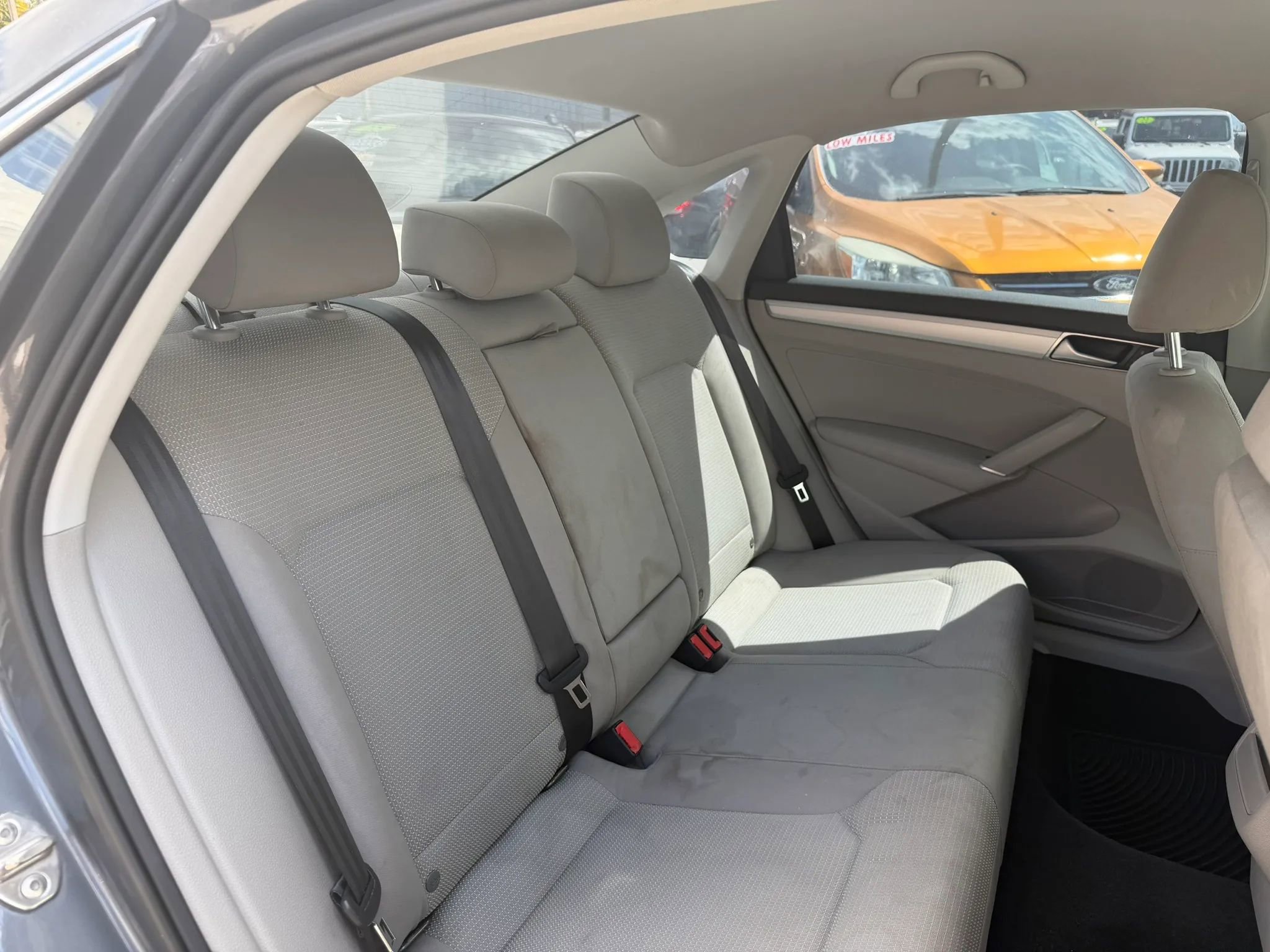 Used 2016 Volkswagen Passat 1.8T S FWD image 12