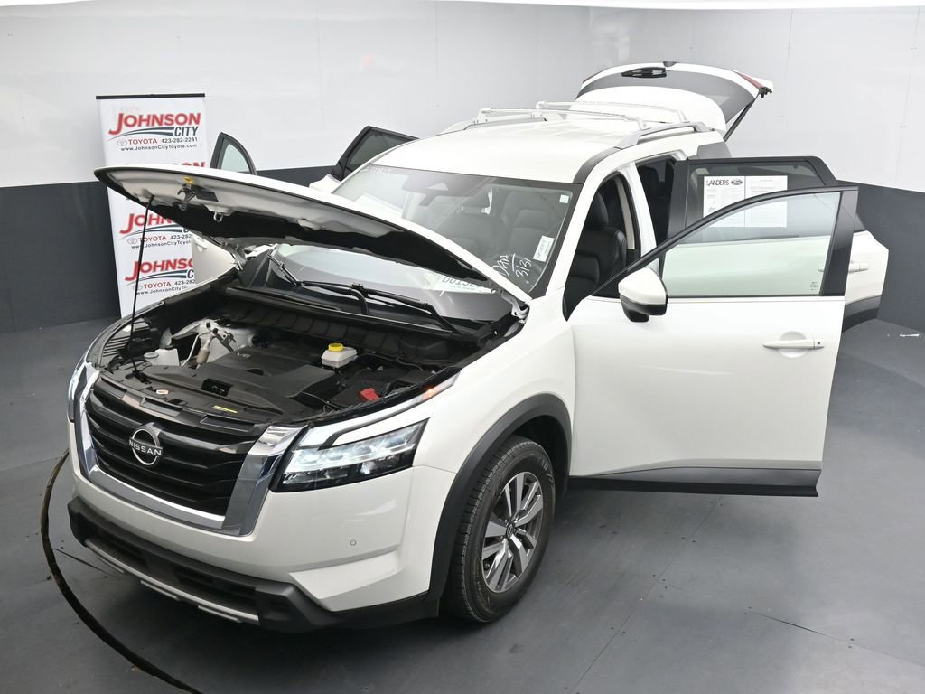 Used 2023 Nissan Pathfinder SL image 42