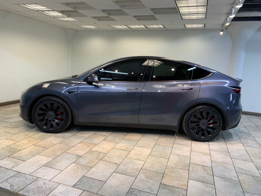 Used 2022 Tesla Model Y Performance image 4