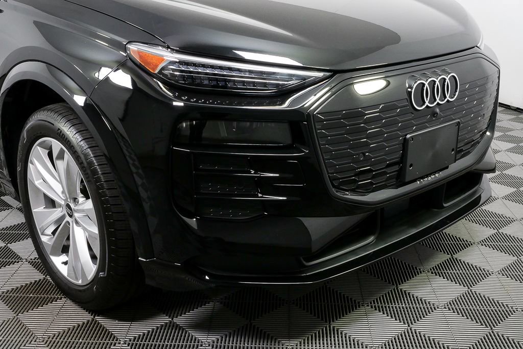 Certified 2025 Audi Q6 e-tron Premium Plus w/ Premium Plus image 38